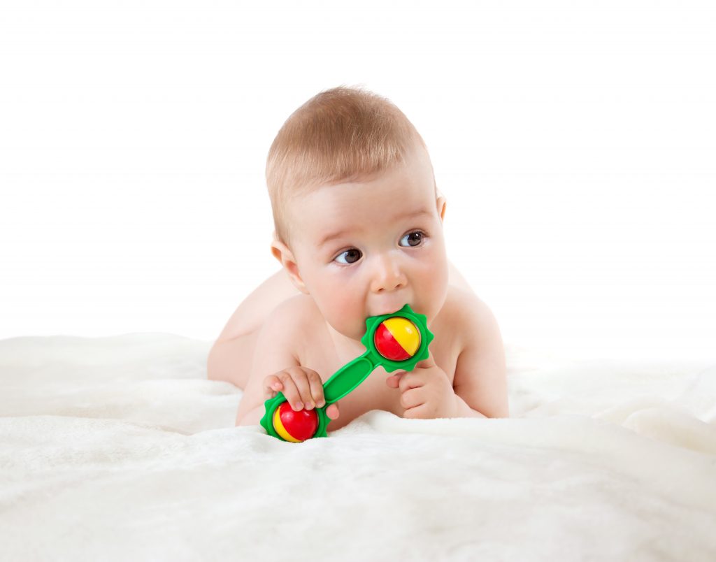 Phương pháp tác động giúp phát triển trí não cho trẻ 8 tháng tuổi -  Vinamilk Sữa bột